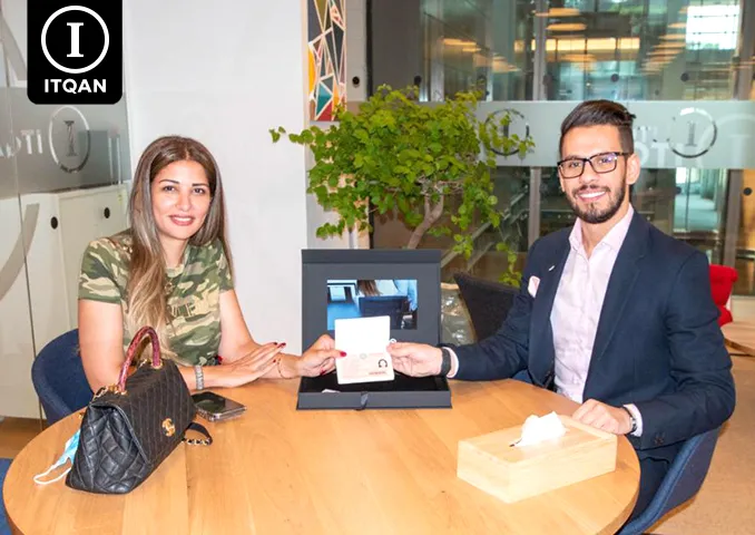 دور المحامي في تأسيس الشركات: تعرف على أهمية الاستشارة القانونية في بدء مشروعك وتفادي المخاطر القانونية.